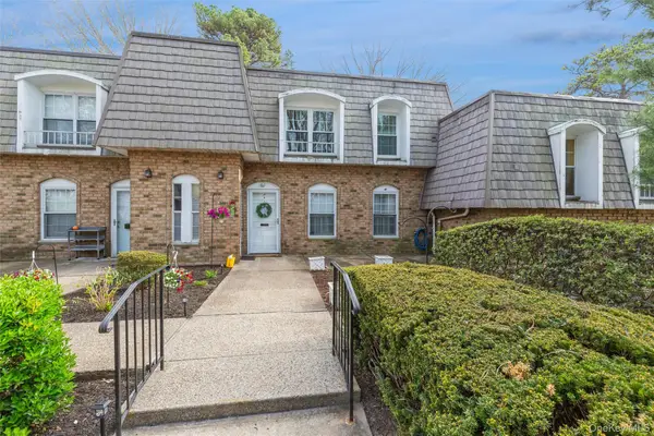 655 Middle Country Road #4F1, Coram, NY 11727