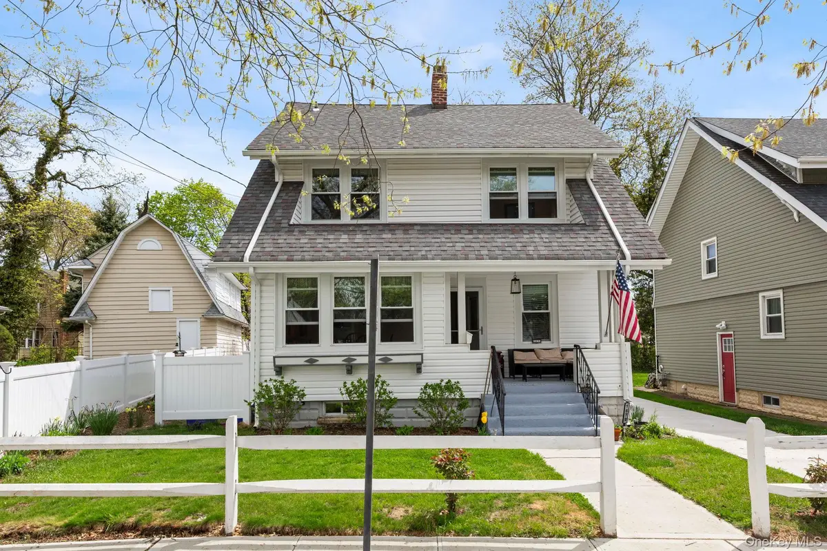 1679 Oak Street, Baldwin, NY 11510 - #1