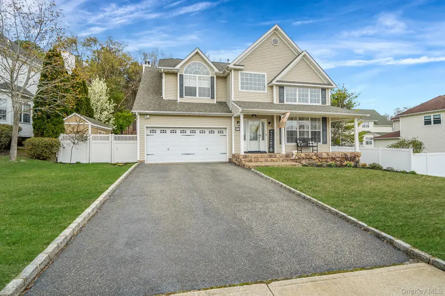 52 Shady View Crossing, Manorville, NY 11949 - #2
