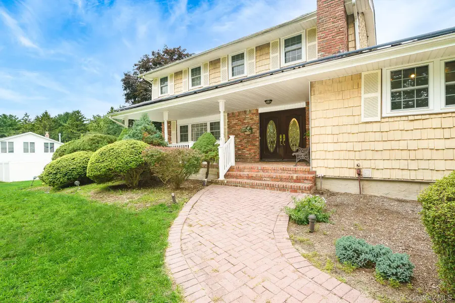 2 Village Drive W, Dix Hills, NY 11746 - #3