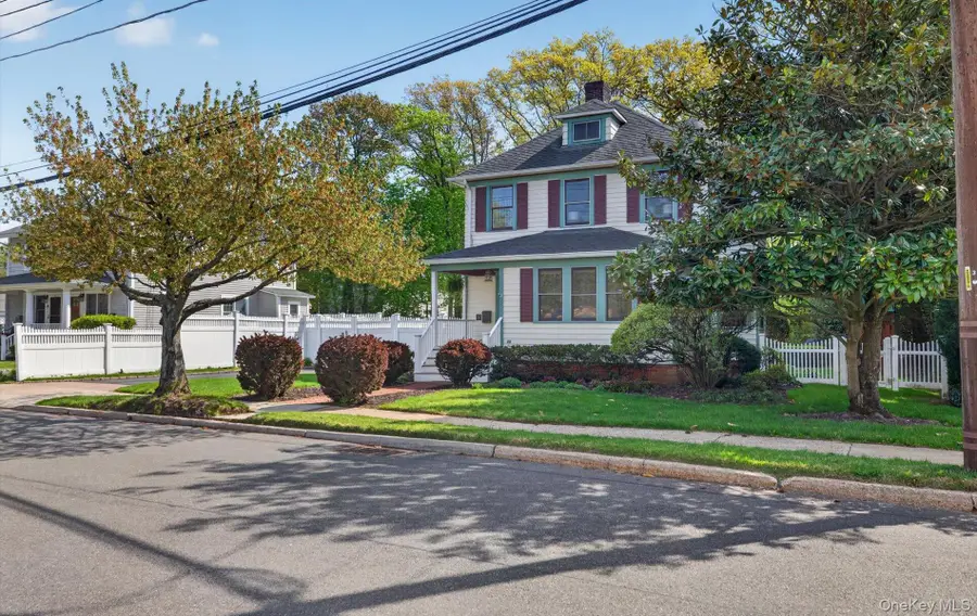 14 Franklin Avenue, Glen Cove, NY 11542 - #2