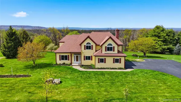 15 Almond Tree Lane, Warwick, NY 10990