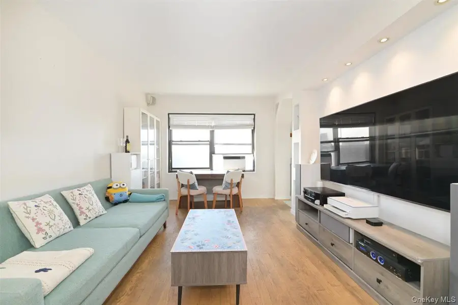 99-05 63rd Drive #14O, Rego Park, NY 11374 - #3