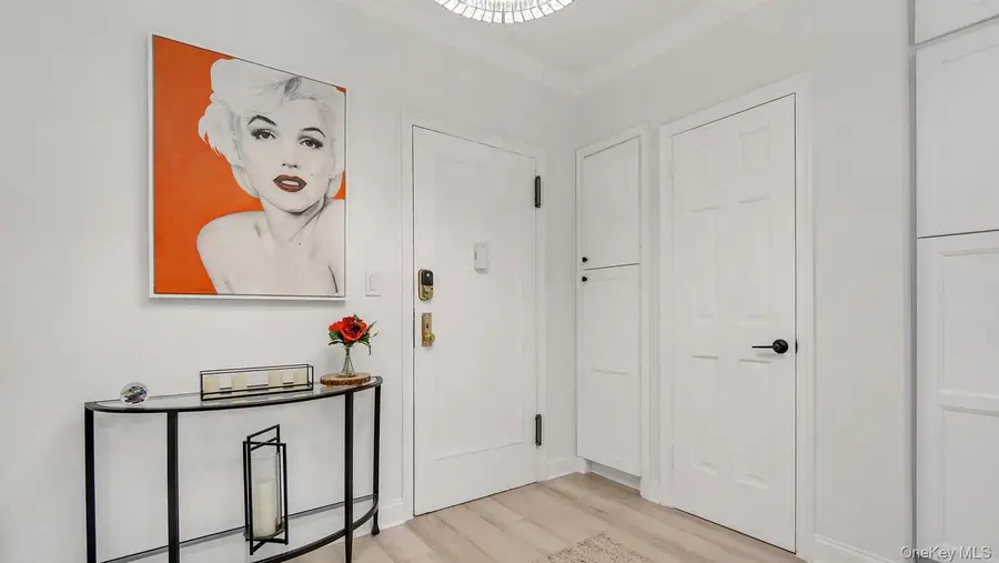 21 Barstow Road #5C, Great Neck, NY 11021 - #2