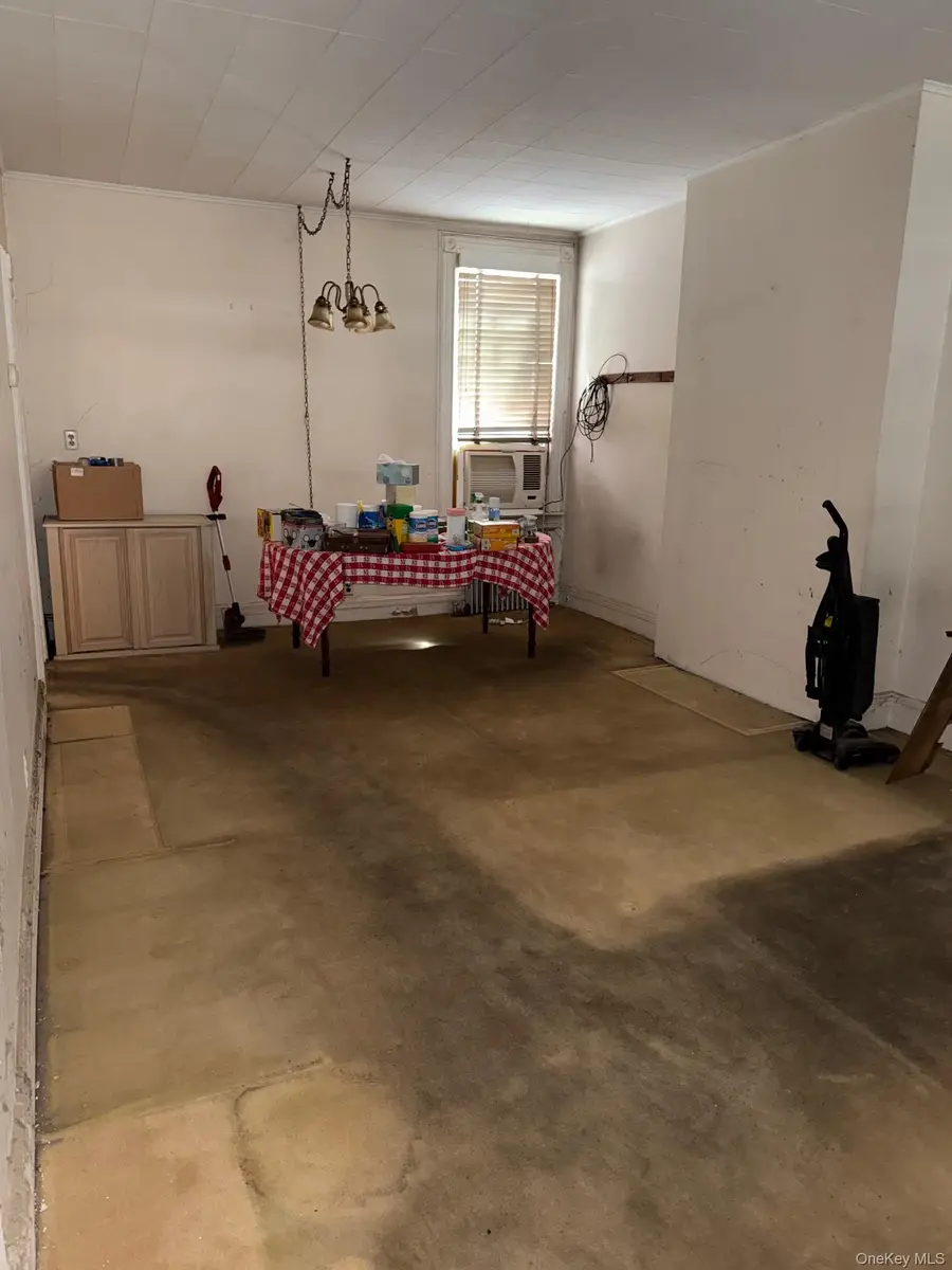 28 Saratoga Avenue, Yonkers, NY 10705 - #3