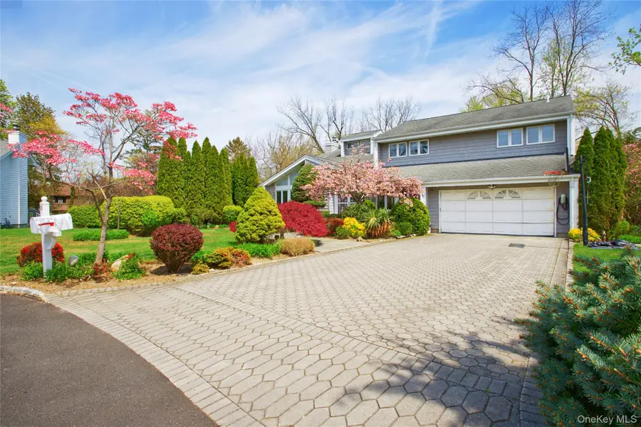 11 Bonnie Lynn Court, Roslyn, NY 11576 - #2