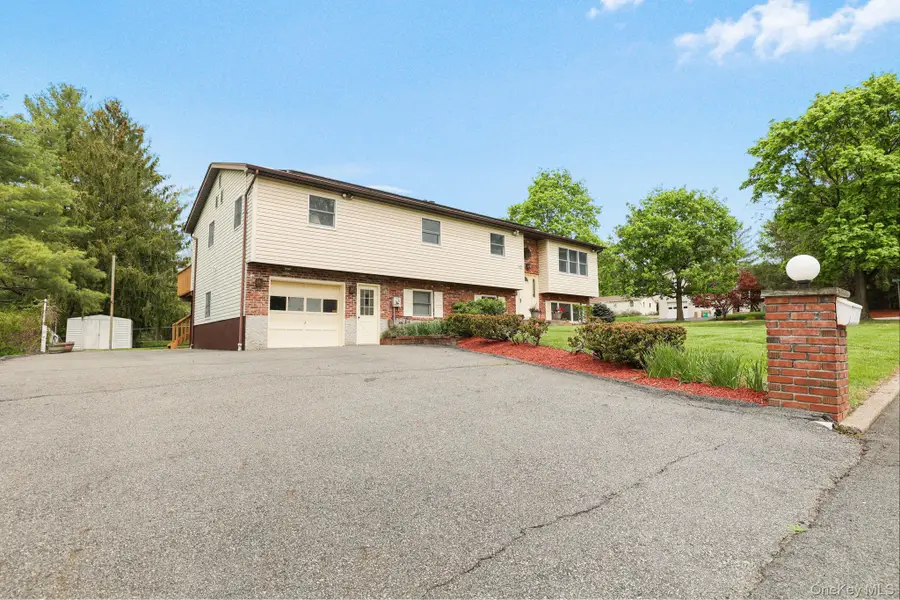 12 Carnation Drive, Nanuet, NY 10954 - #3