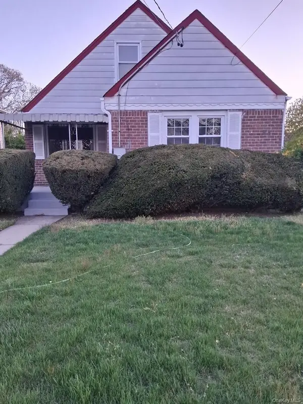 65 Botsford Street, Hempstead, NY 11550