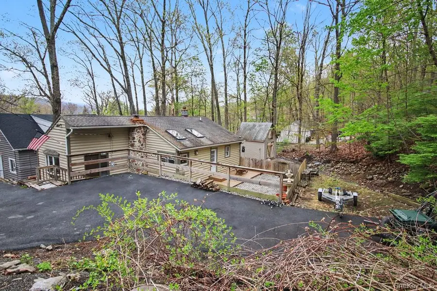 9 Wildwood Drive, Greenwood Lake, NY 10925 - #3