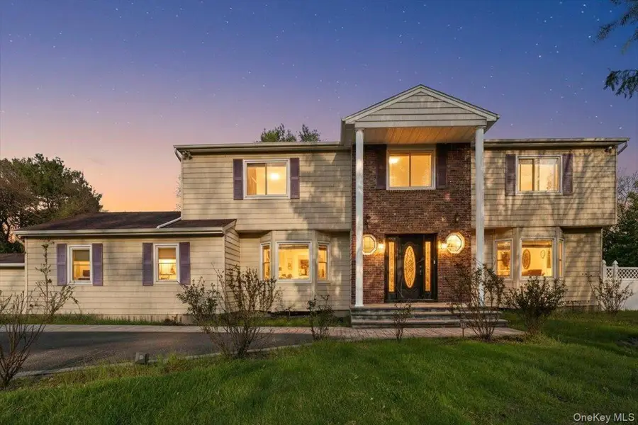 2 Vanderbilt Parkway, Dix Hills, NY 11746 - #3