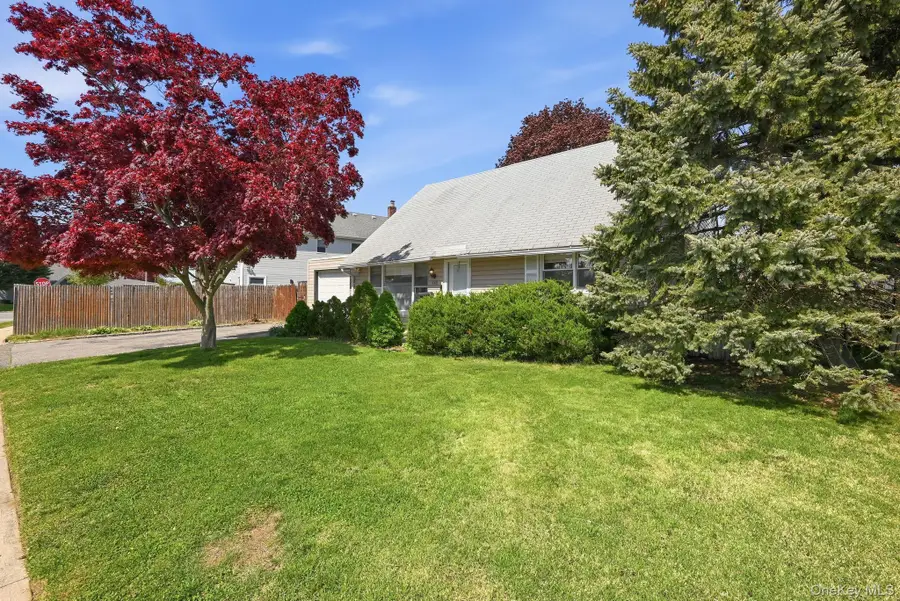440 Cole Place, Bethpage, NY 11714 - #2