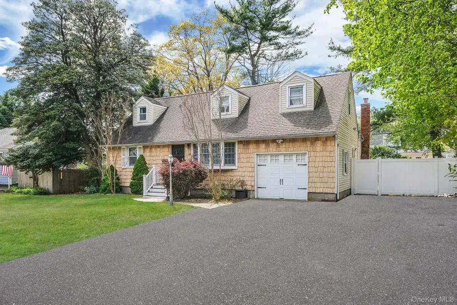 118 Foster Road, Ronkonkoma, NY 11779 - #2