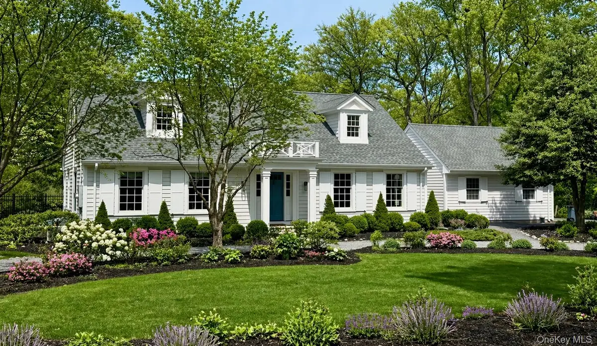 1 Horseshoe Path, Lloyd Harbor, NY 11743 - #1