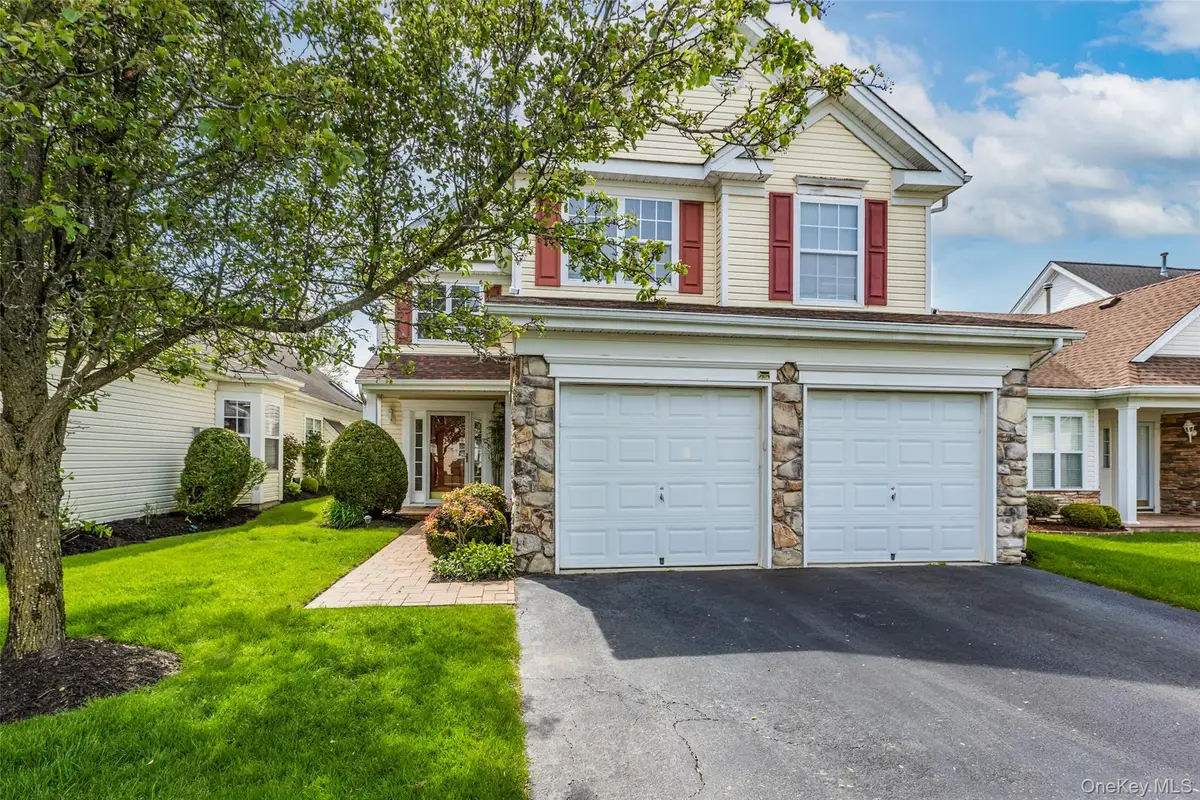 6 Julia Circle #6, Middle Island, NY 11953 - #1