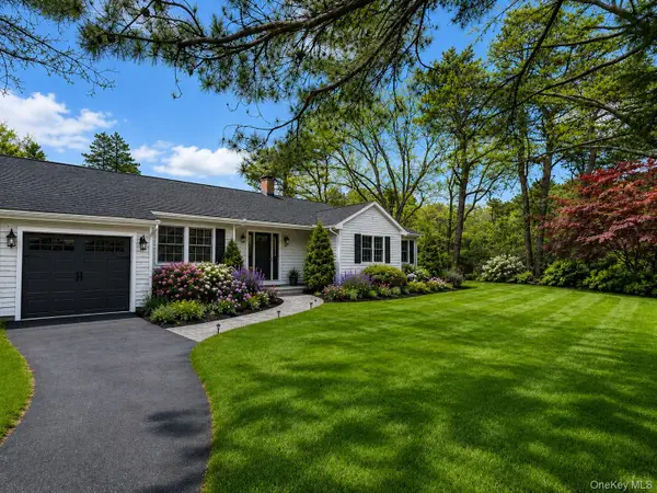 67 Chestnut Street, Coram, NY 11727