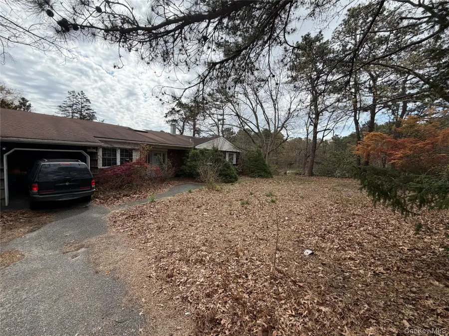 67 Chestnut Street, Coram, NY 11727 - #2