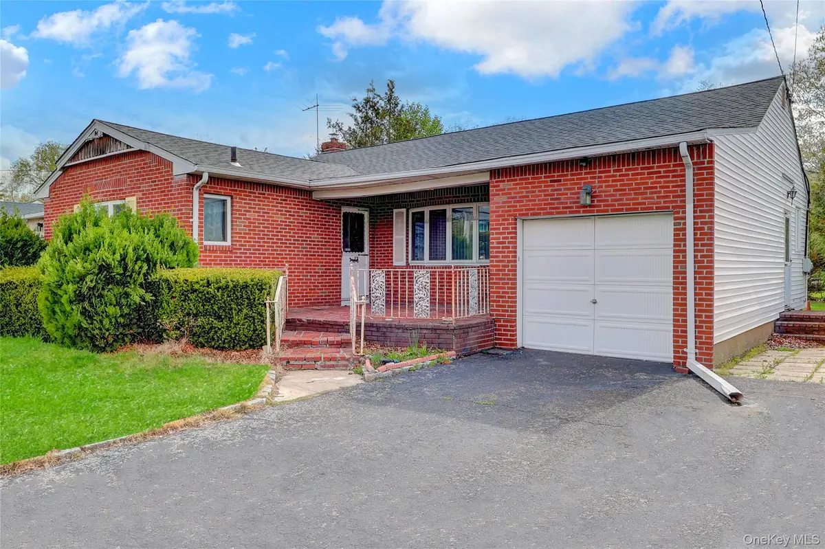 825 Bellmore Road, North Bellmore, NY 11710 - #1