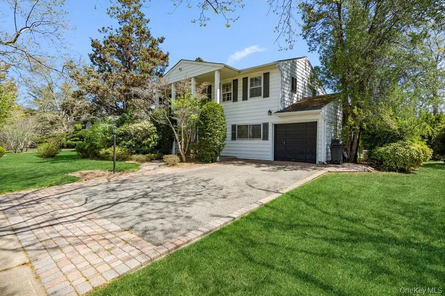 18 Herkimer Avenue, Jericho, NY 11753 - #2