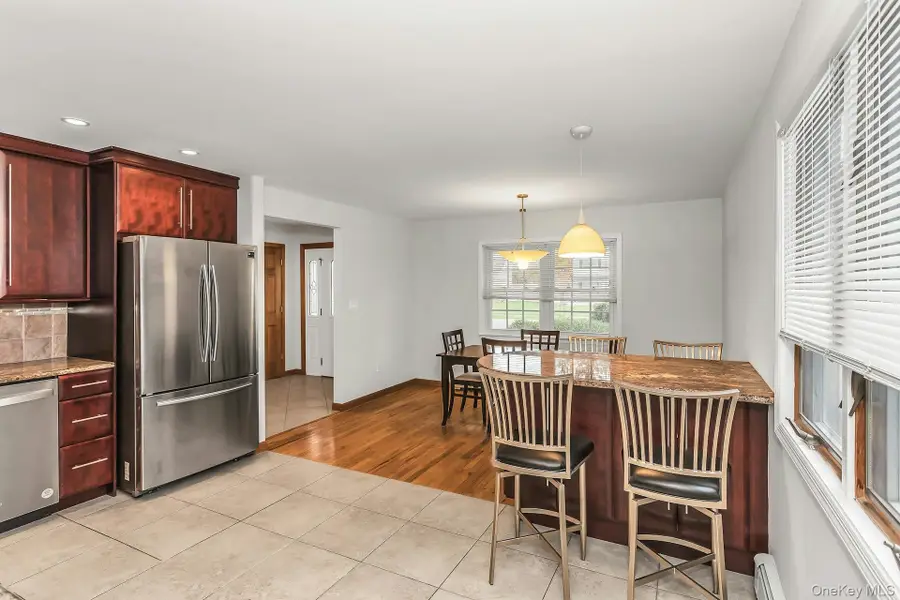 33 Primrose Lane, Kings Park, NY 11754 - #3