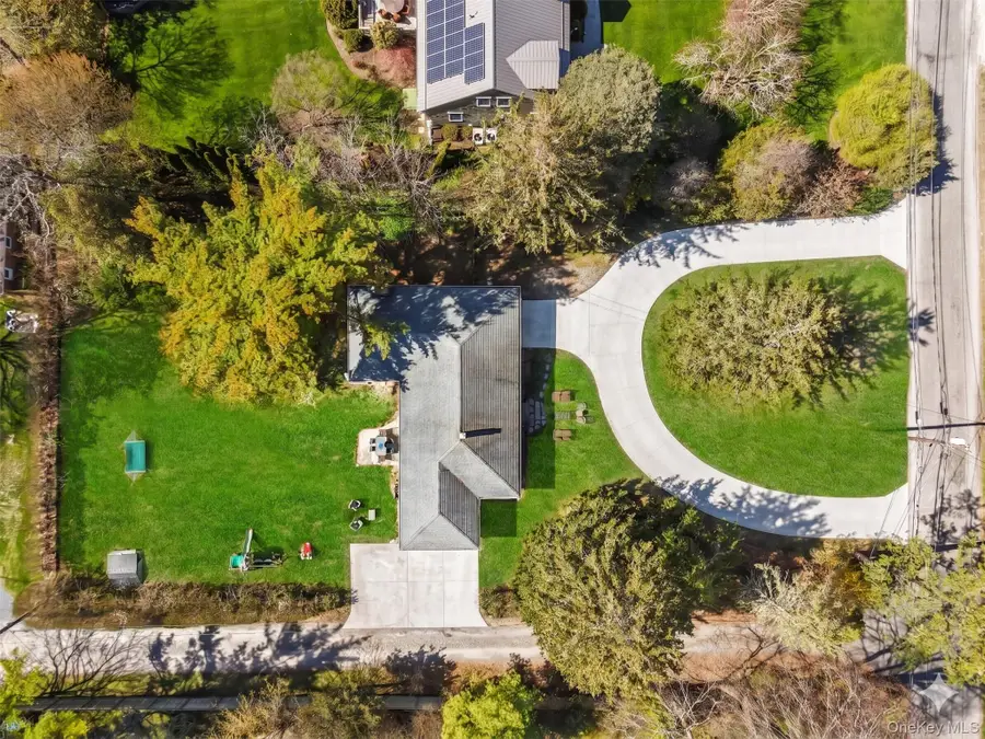 84 Evergreen Avenue, East Moriches, NY 11940 - #3