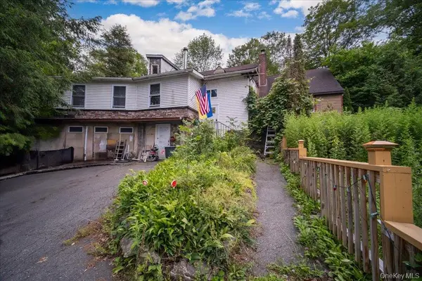 2 Couzines Road, Woodbourne, NY 12788