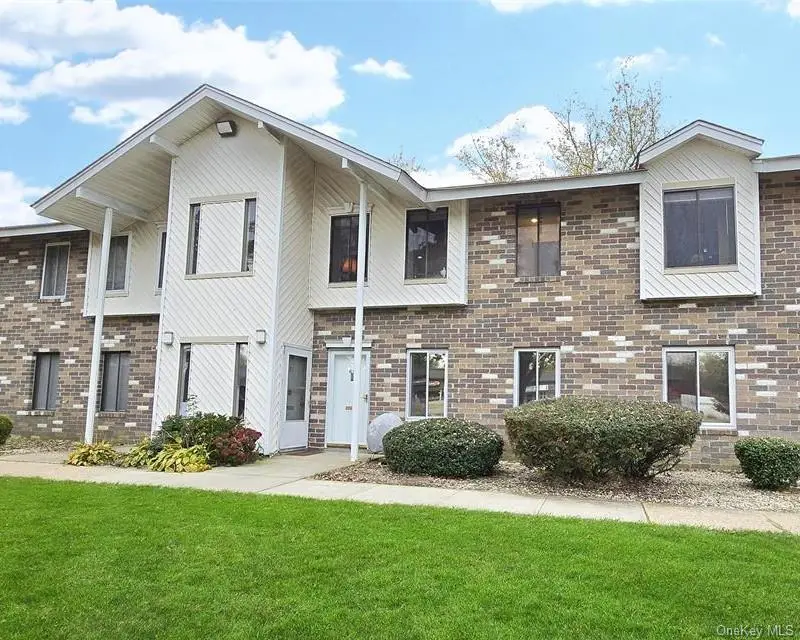 1 El Camino Court #1E, Coram, NY 11727 - #1