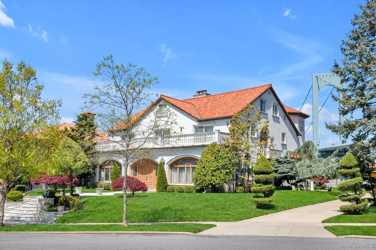 118 Malba Drive, Malba, NY 11357 - #1