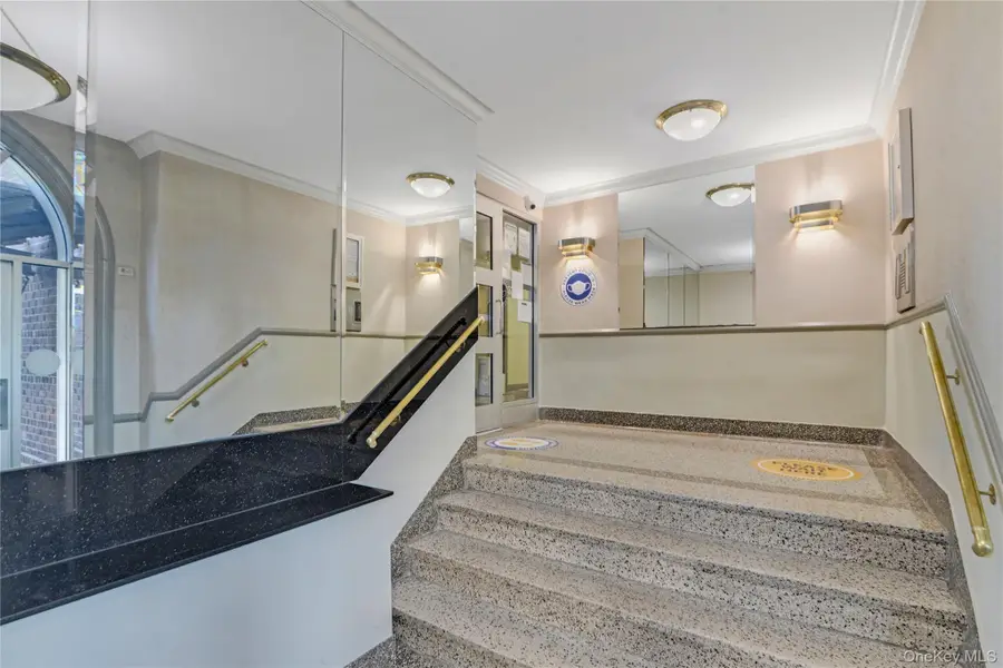 141-10 25 Road #2F, Flushing, NY 11354 - #2