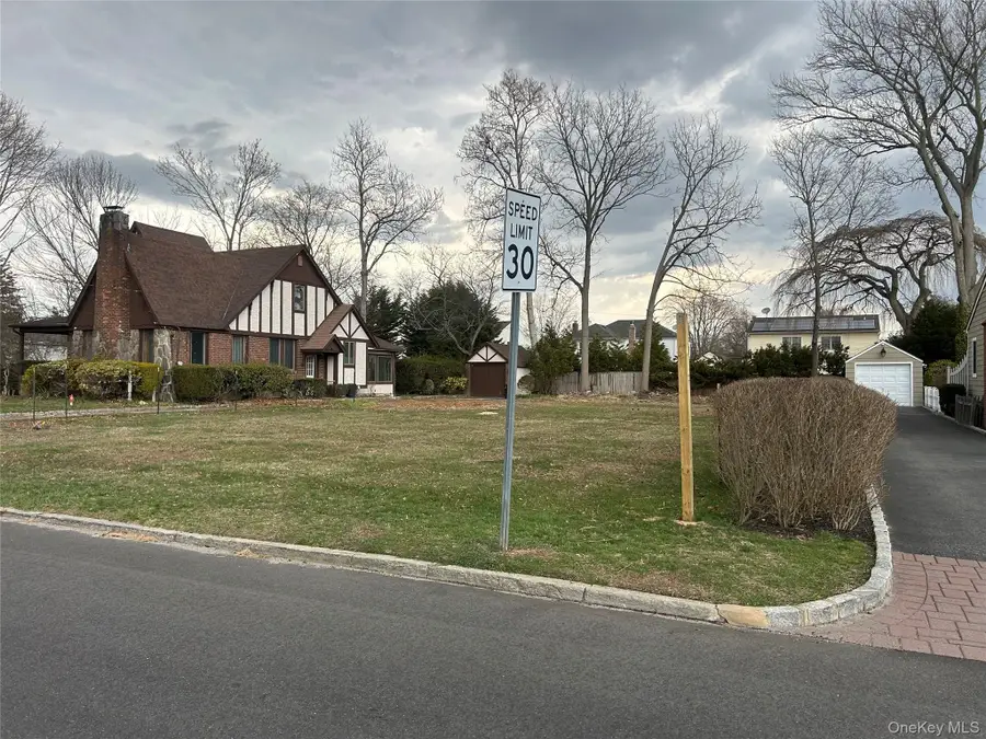 Sunset Road, Bay Shore, NY 11706 - #2