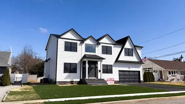 3421 Hawthorne Drive N, Wantagh, NY 11793