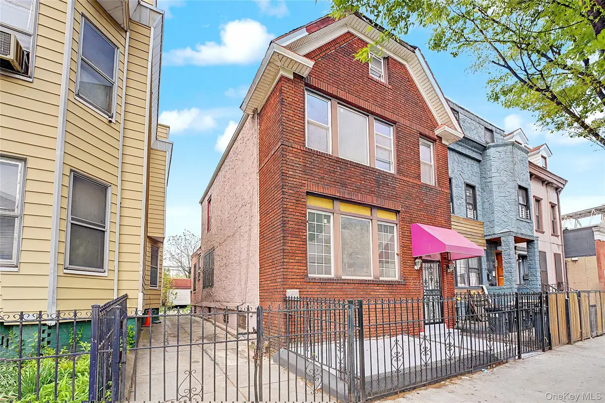 124 Pennsylvania Avenue, Brooklyn, NY 11207 - #1