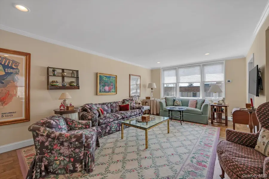 1390 Broadway #222, Hewlett, NY 11557 - #3