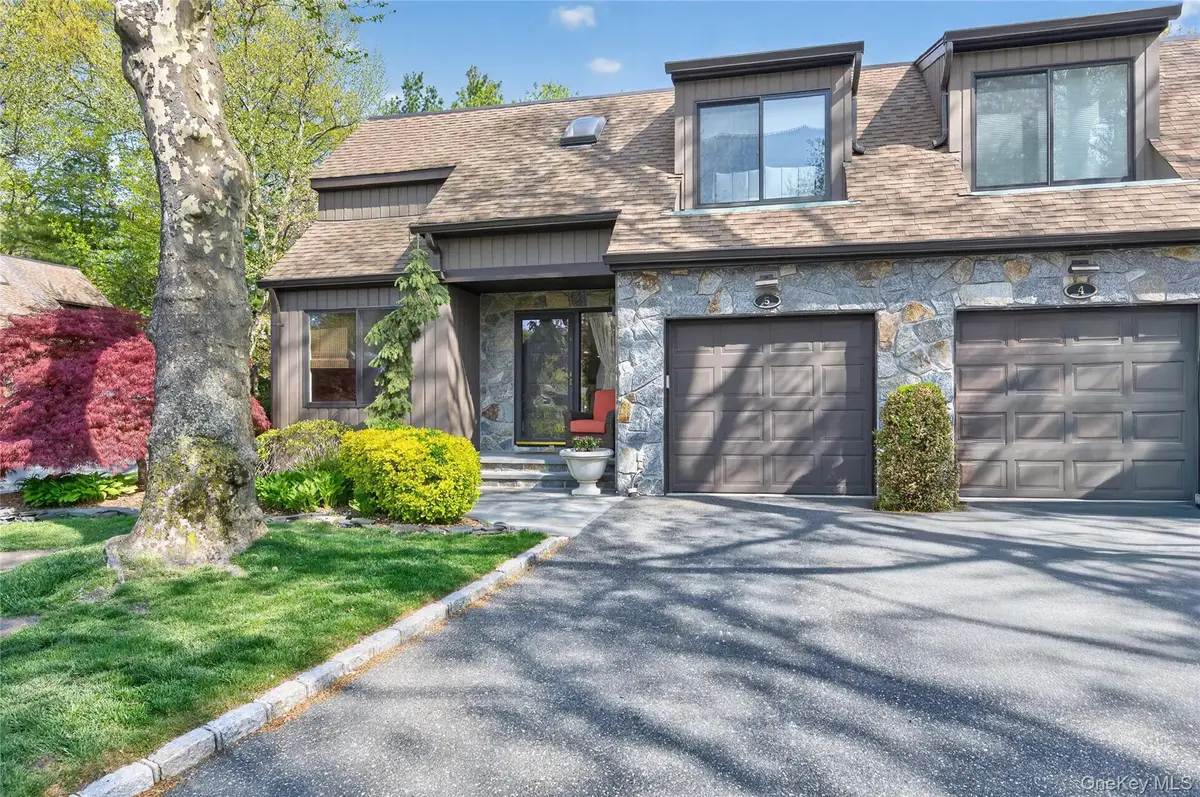 5 Pony Circle #5, Roslyn Heights, NY 11577 - #1