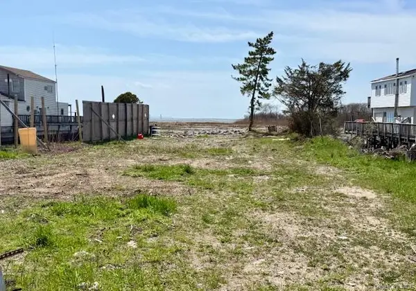 403 Cross Bay Boulevard, Howard Beach, NY 11693