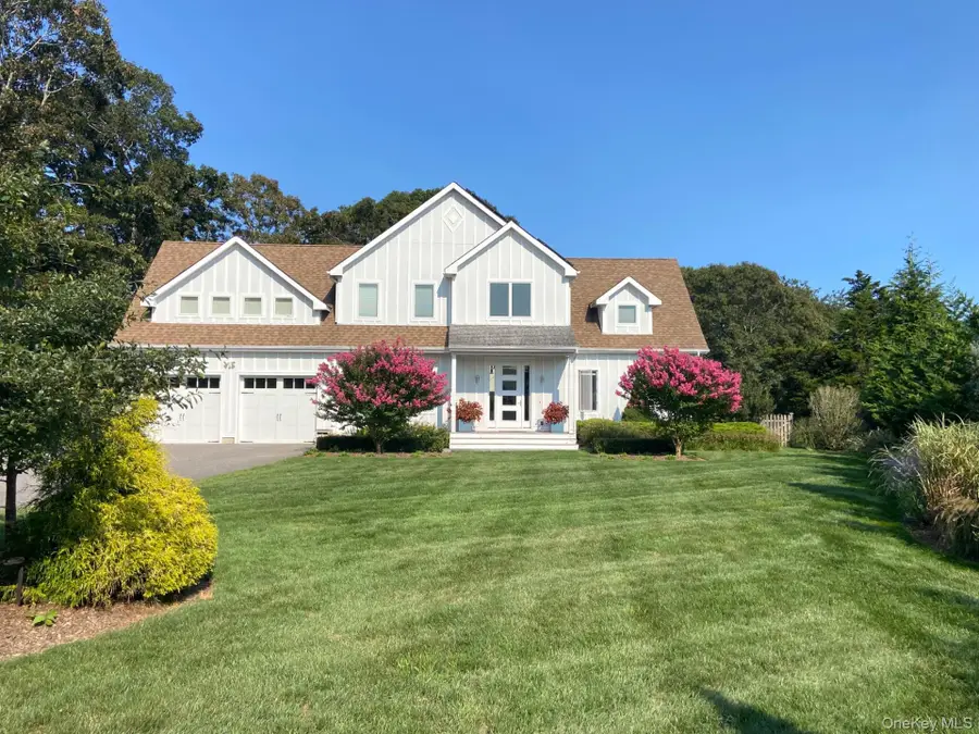 17 Willowood Court, Westhampton, NY 11977 - #2