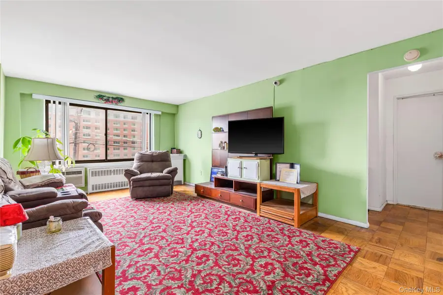 25 Lake Street #2C, White Plains, NY 10604 - #2