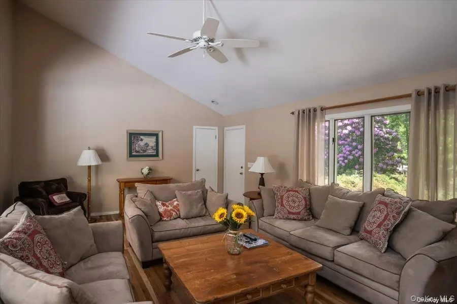 13 Van Scoys Path W, East Hampton, NY 11937 - #3