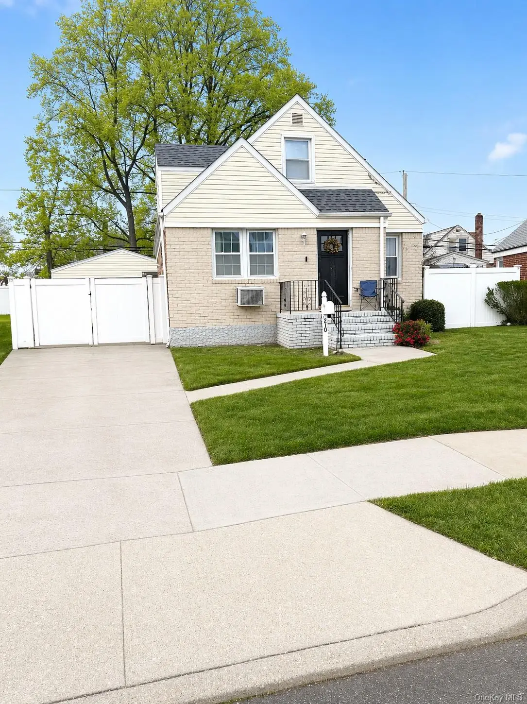 210 S. King Street, Elmont, NY 11003 - #1