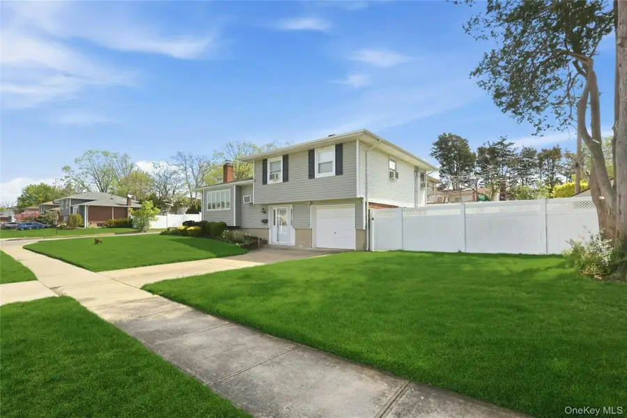 87 Stephen Drive, Plainview, NY 11803 - #2