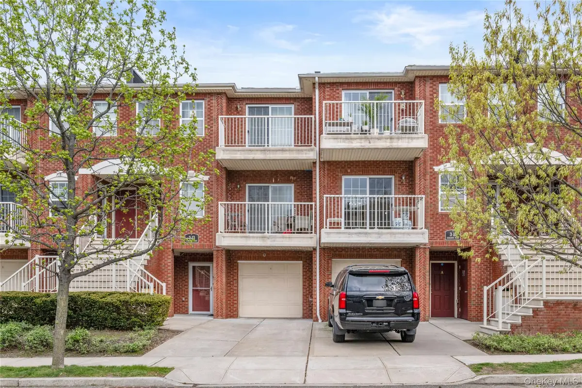 3-15 Endeavor Place #A, College Point, NY 11356 - #1