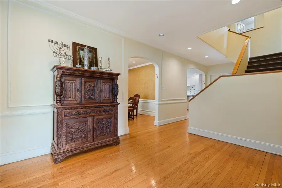 60 Broadway, Lawrence, NY 11559 - #2