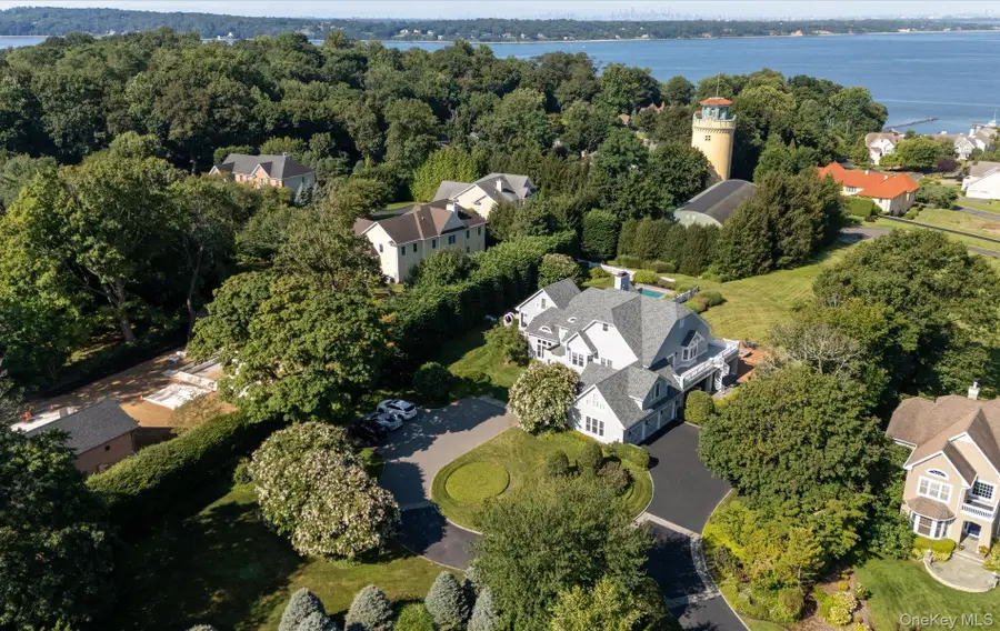 1 Pembroke Drive, Glen Cove, NY 11542 - #2