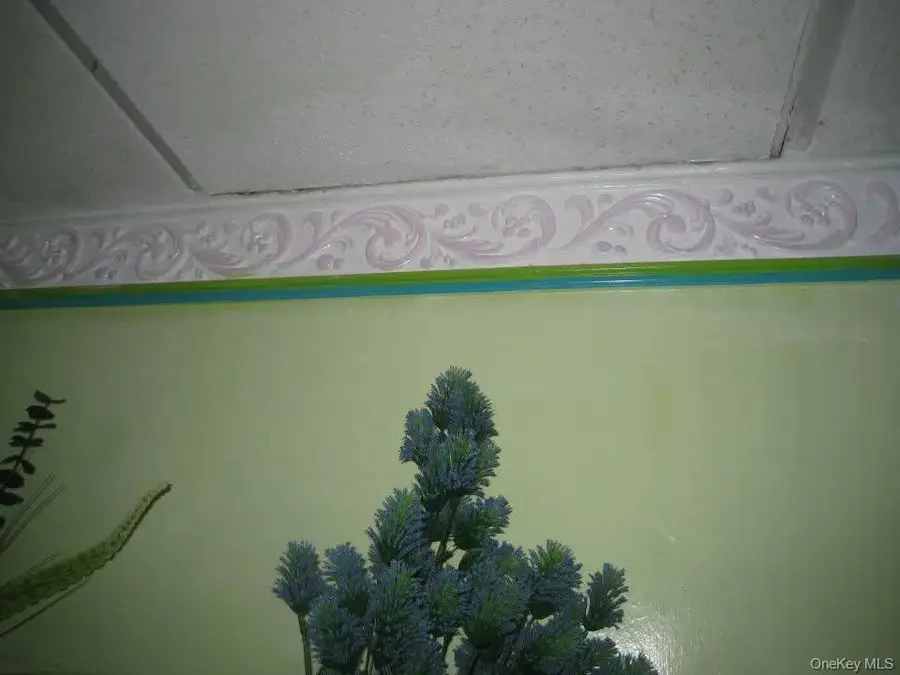 132-06 Metropolitan Avenue, Richmond Hill, NY 11418 - #3