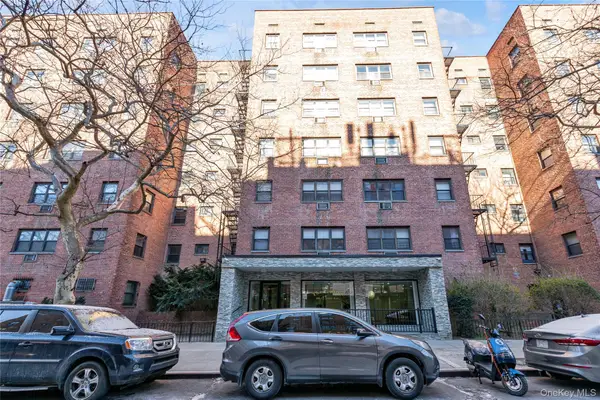 99-11 60 Ave #5D, Corona, NY 11368