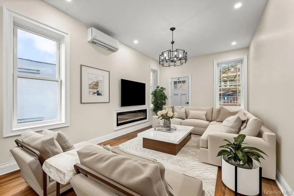 639 Watkins Street, Brooklyn, NY 11212 - #1