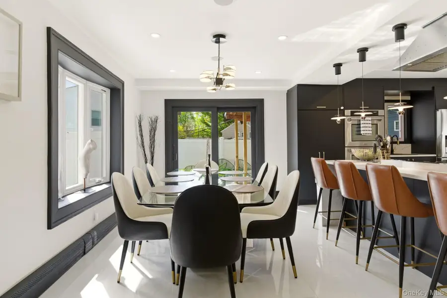 3 Rustic Court, Plainview, NY 11803 - #3