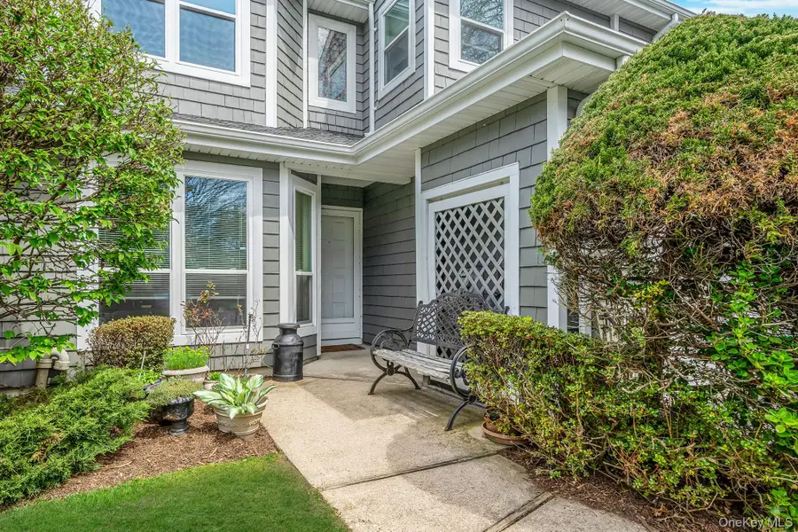 47 Madder Lake Circle, Commack, NY 11725 - #2