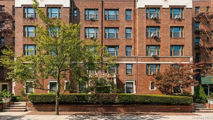 109-14 Ascan Avenue #2P, Forest Hills, NY 11375 - #2