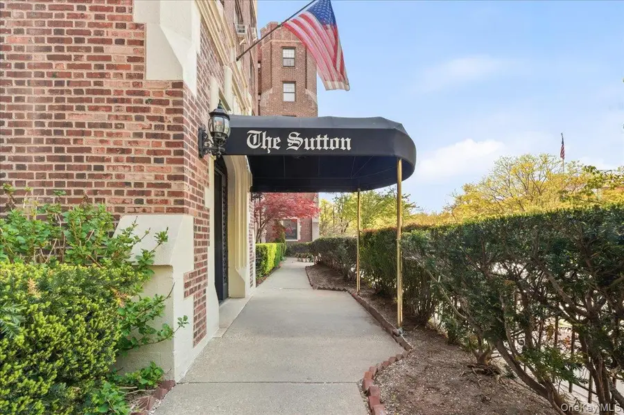 109-14 Ascan Avenue #2P, Forest Hills, NY 11375 - #3