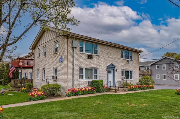 86 Cardinal Lane #2A, Islip, NY 11751